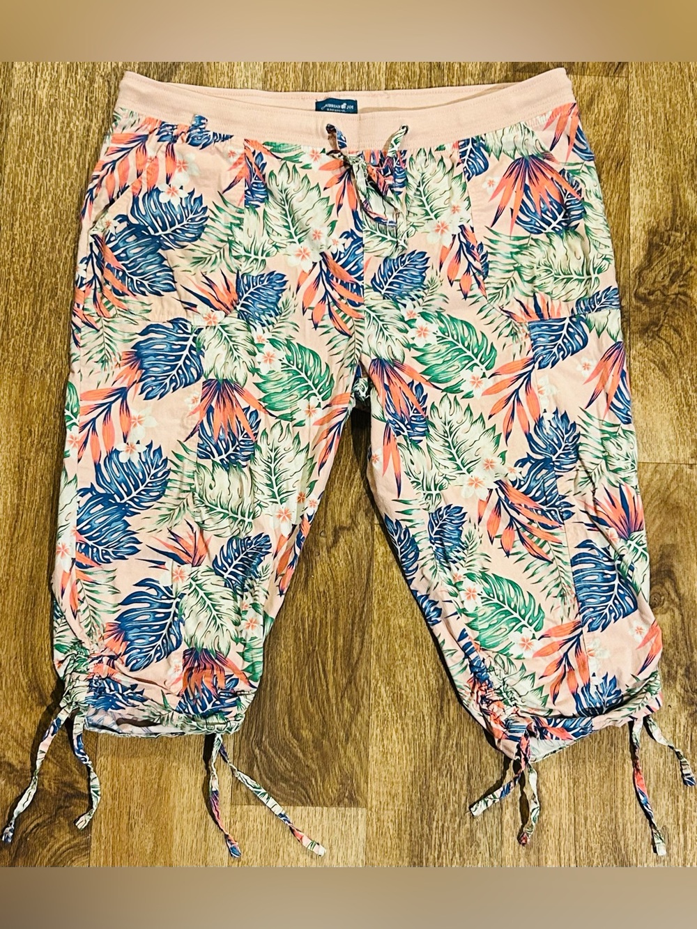 Caribbean Joe PXL Women's Tropical Print Capri Pants with Drawstring Waist
